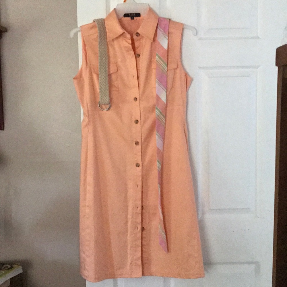 Sleeveless fully lined salmon color dress